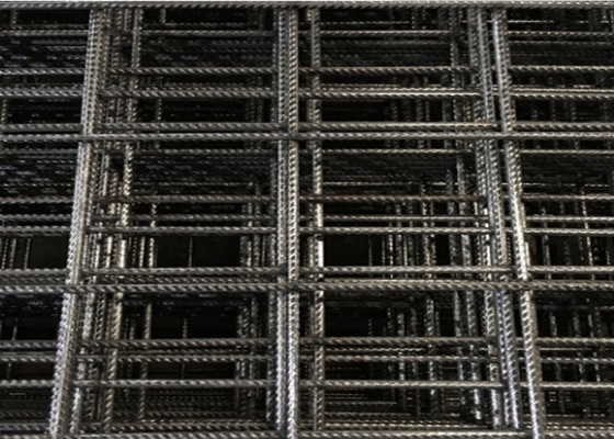 Low Carbon Steel Wire Mesh Panels , 2-6m Length Welded Steel Fence Panels