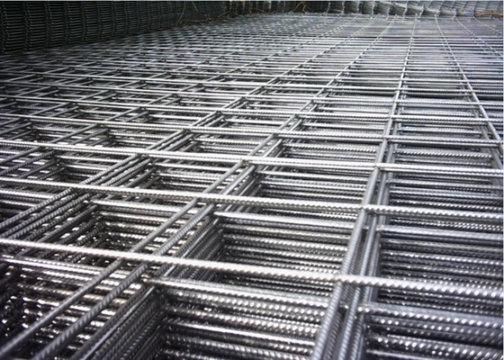 Low Carbon Steel Wire Mesh Panels , 2-6m Length Welded Steel Fence Panels