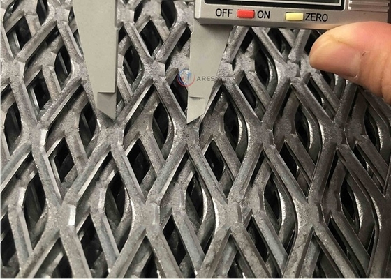 Steel Expanded Metal Sheet Flattened / 0.5-8mm Expanded Metal Diamond Mesh