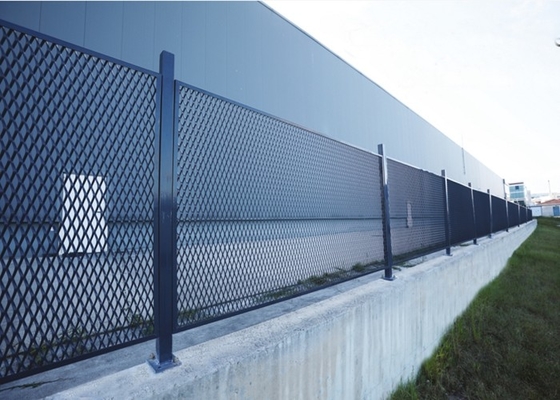 0.5m-2.5m Expanded Metal Security Fence , Anti Climb Expanded Metal Fence Panels